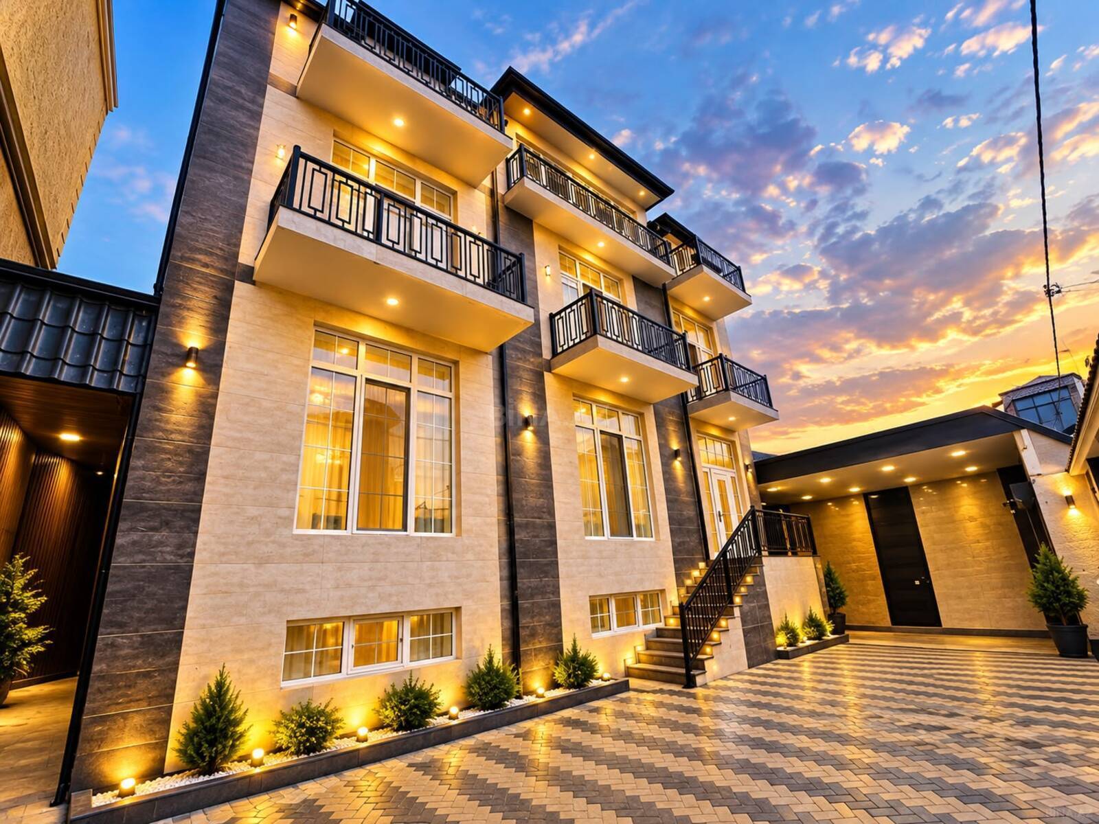 8 otaqlı Həyət evi/Bağ evi, Ağ şəhər q., Bakı