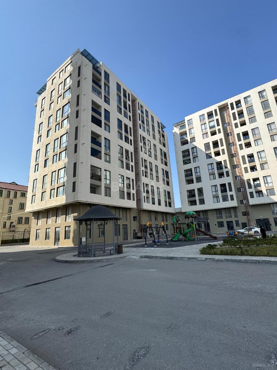 4 otaqlı Yeni tikili, 7-ci mikrorayon q., Bakı