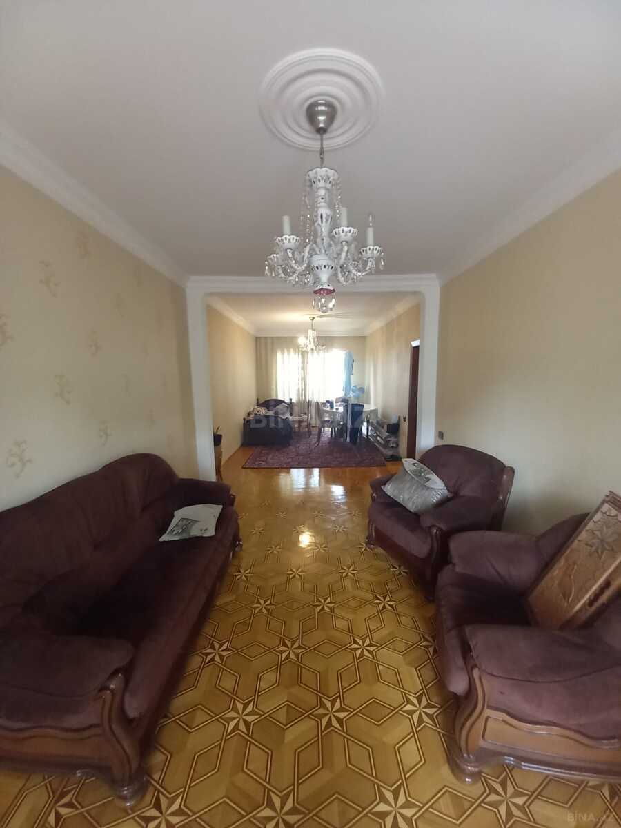 5 otaqlı Köhnə tikili, Binəqədi r., Bakı