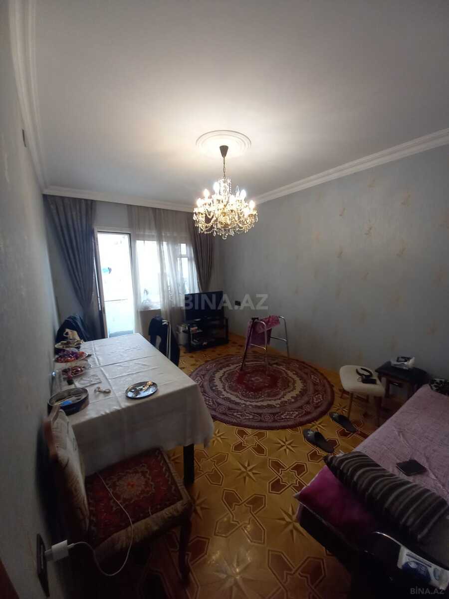 5 otaqlı Köhnə tikili, Binəqədi r., Bakı