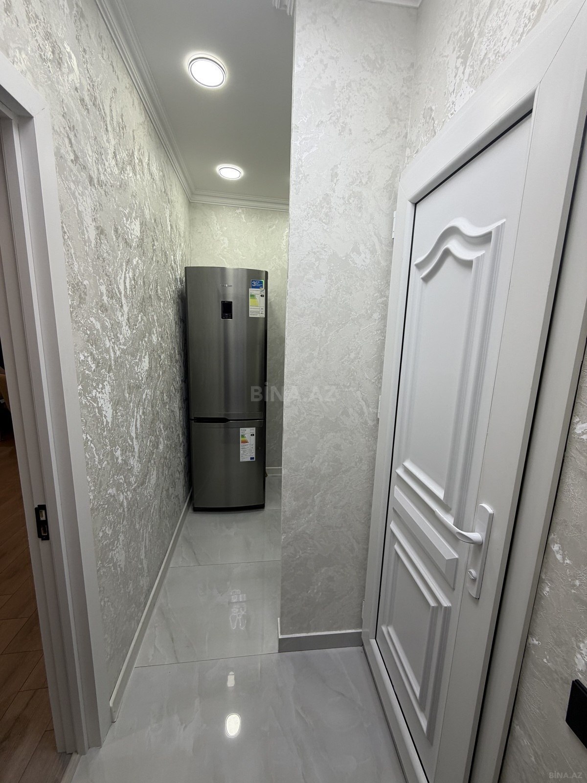 2 otaqlı Köhnə tikili, 8 Noyabr m., Bakı
