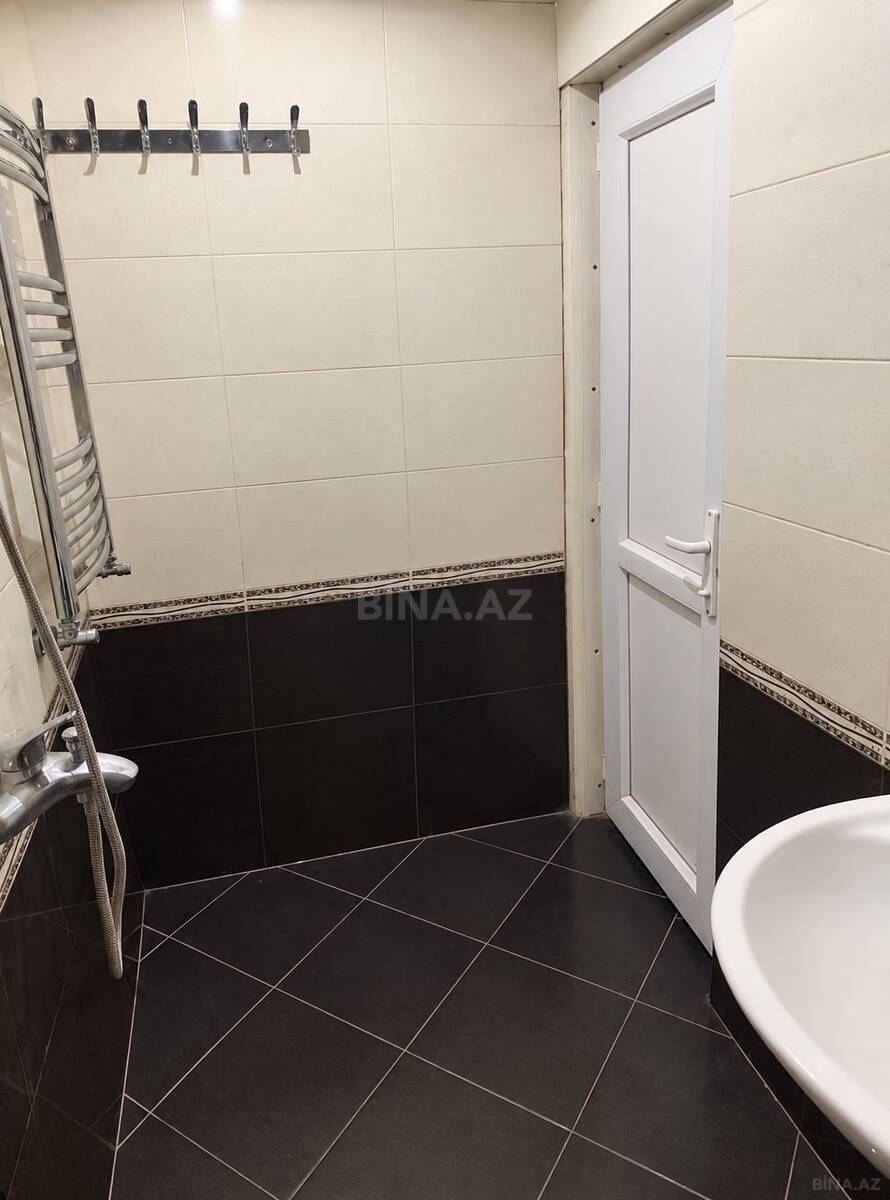 2 otaqlı Köhnə tikili, Elmlər Akademiyası m., Bakı