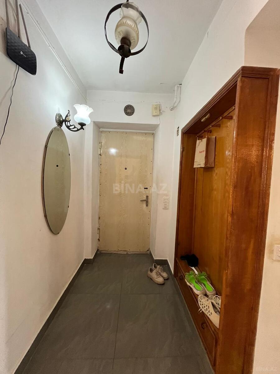 3 otaqlı Köhnə tikili, Nəsimi r., Bakı