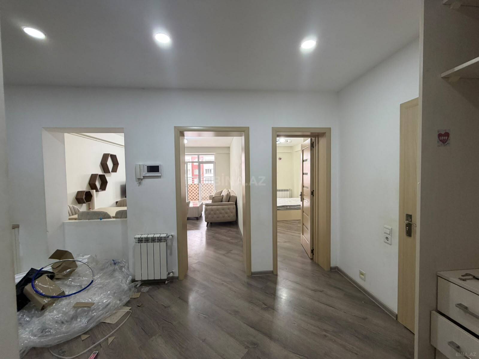 2 otaqlı Yeni tikili, Qara Qarayev m., Bakı
