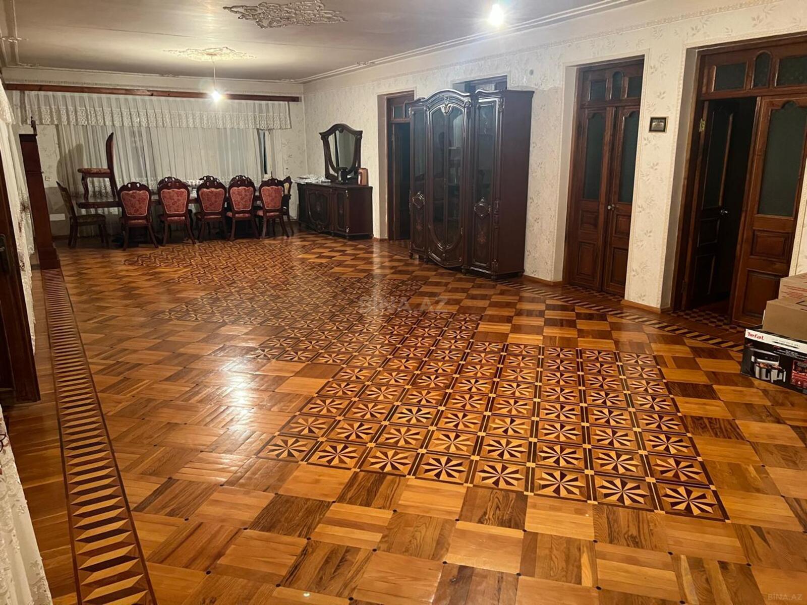 8 otaqlı Həyət evi/Bağ evi, Zığ q., Bakı