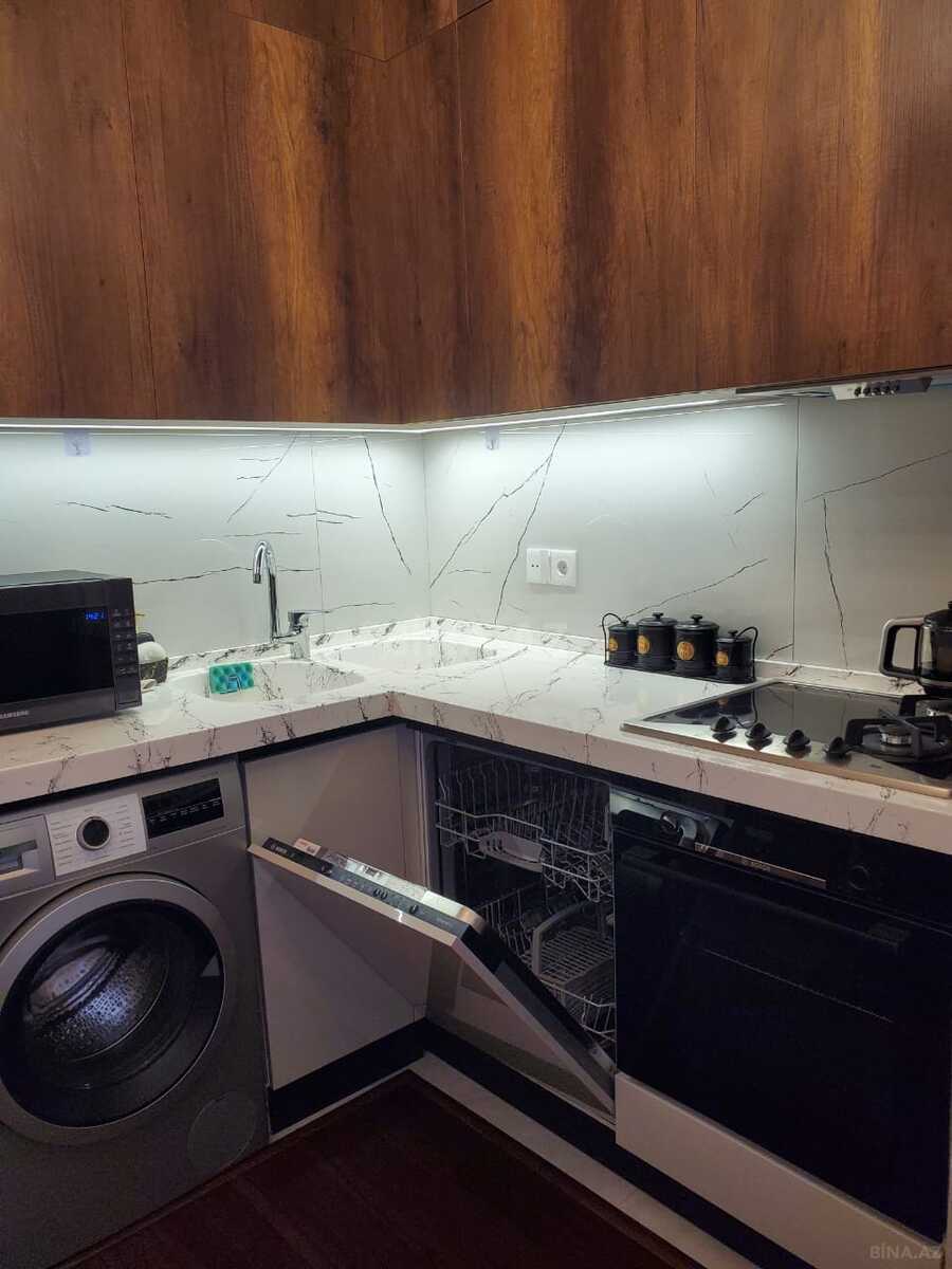 2 otaqlı Yeni tikili, 8 Noyabr m., Bakı