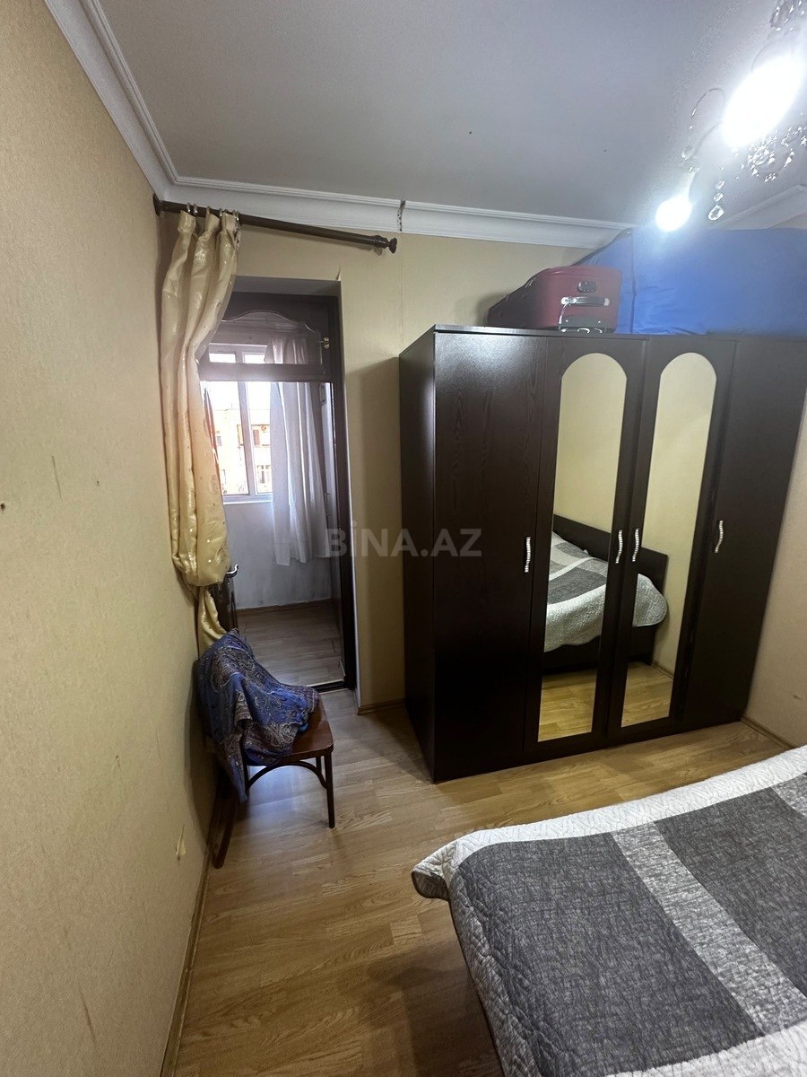 3 otaqlı Köhnə tikili, Badamdar q., Bakı