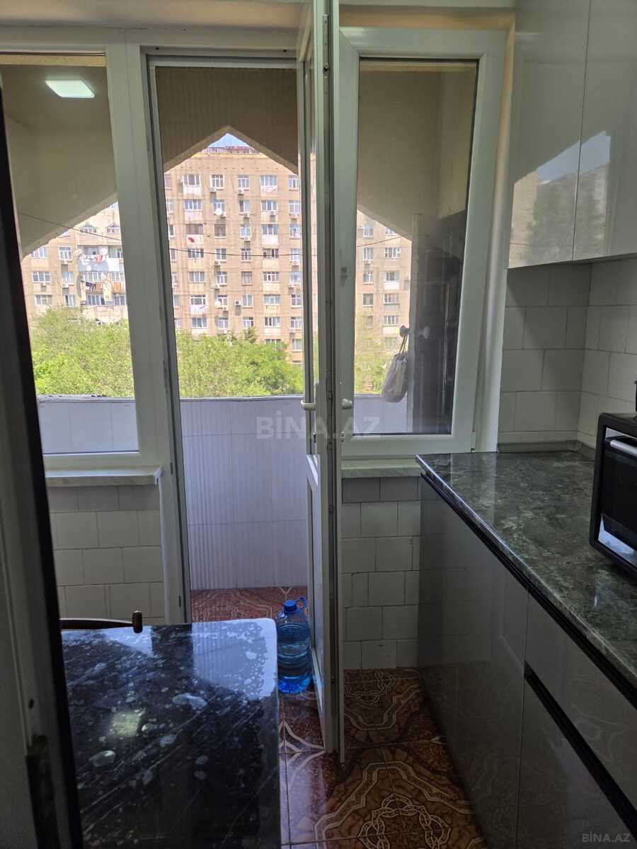 2 otaqlı Köhnə tikili, Həzi Aslanov m., Bakı