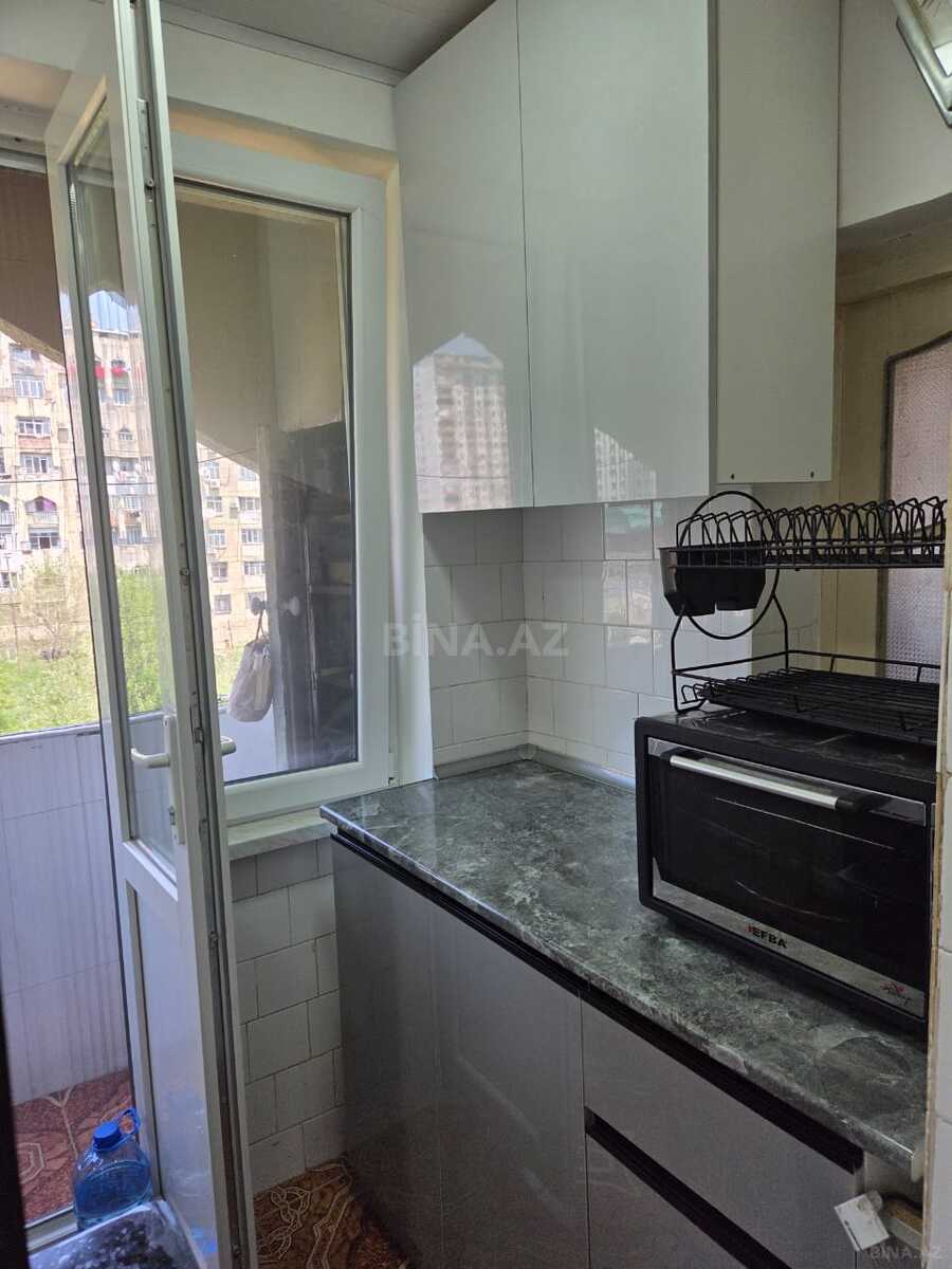 2 otaqlı Köhnə tikili, Həzi Aslanov m., Bakı