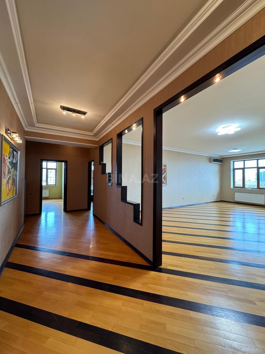 4 otaqlı Yeni tikili, Elmlər Akademiyası m., Bakı