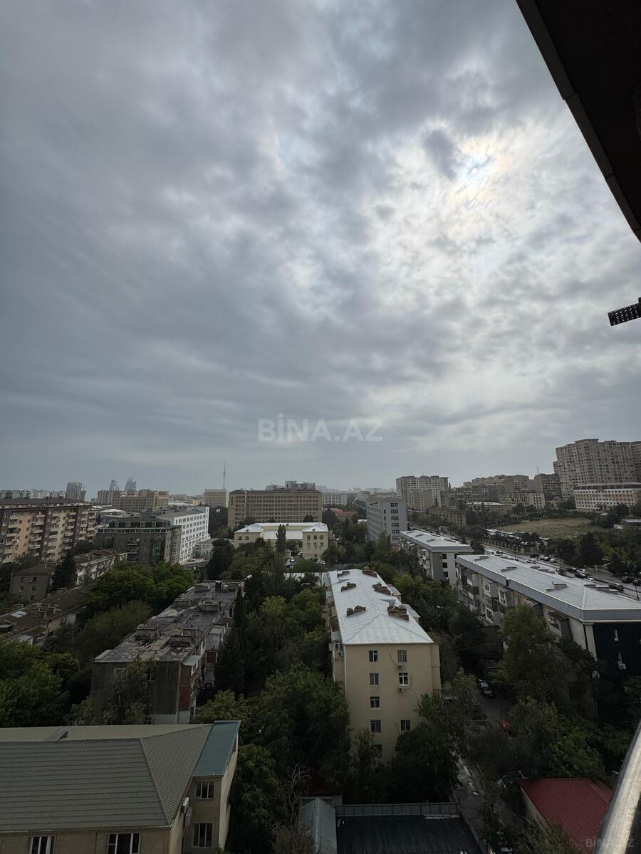 4 otaqlı Yeni tikili, Elmlər Akademiyası m., Bakı