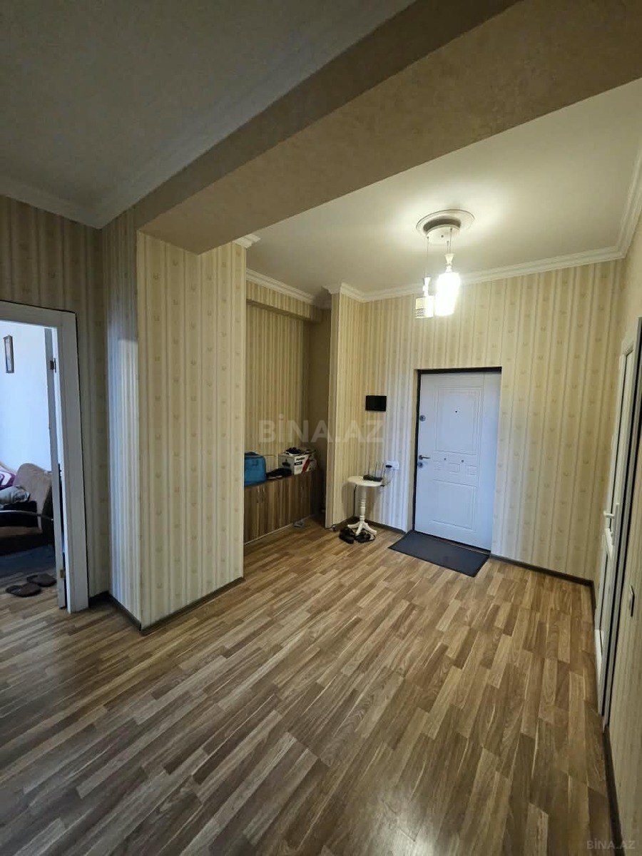 3 otaqlı Yeni tikili, Şah İsmayıl Xətai m., Bakı