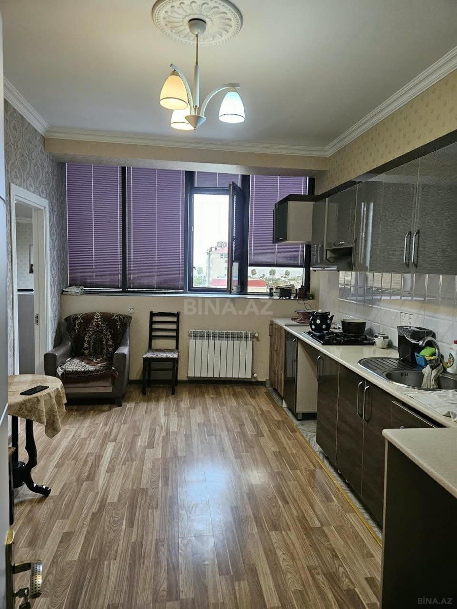 3 otaqlı Yeni tikili, Şah İsmayıl Xətai m., Bakı