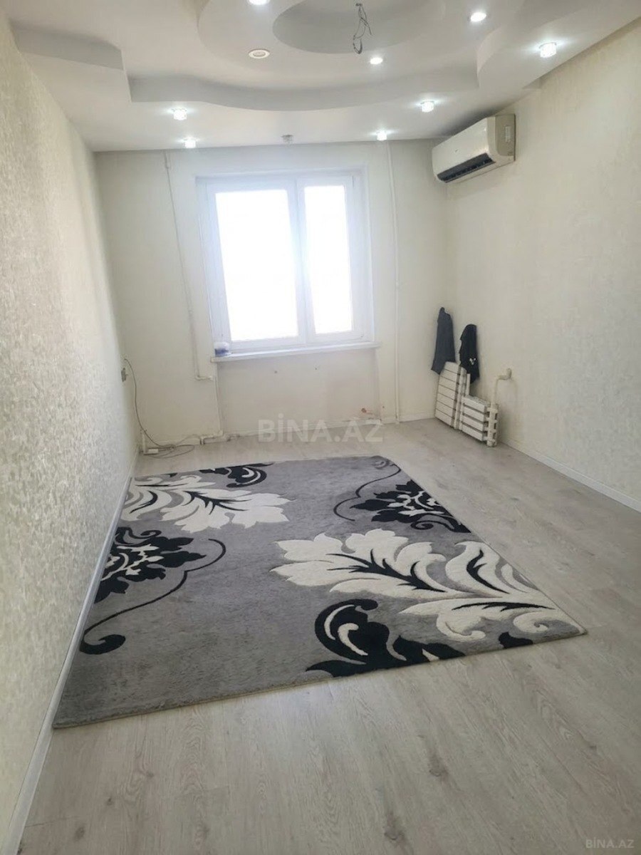 3 otaqlı Köhnə tikili, Neftçilər m., Bakı