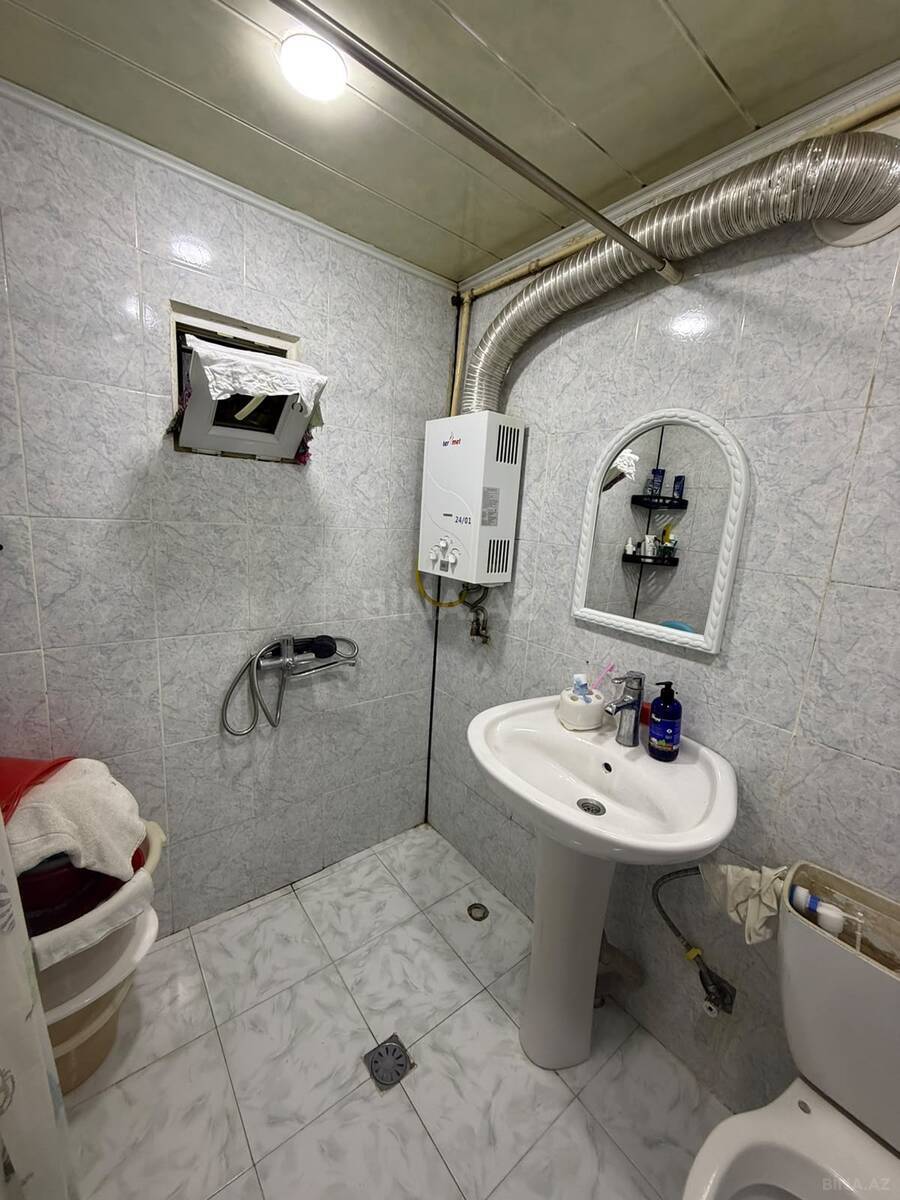 1 otaqlı Köhnə tikili, İnşaatçılar m., Bakı