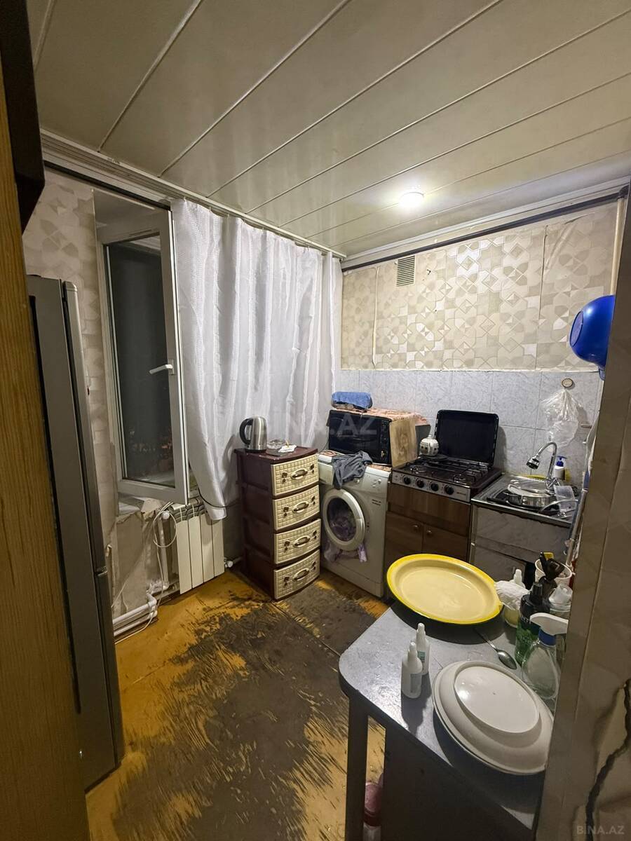 1 otaqlı Köhnə tikili, İnşaatçılar m., Bakı