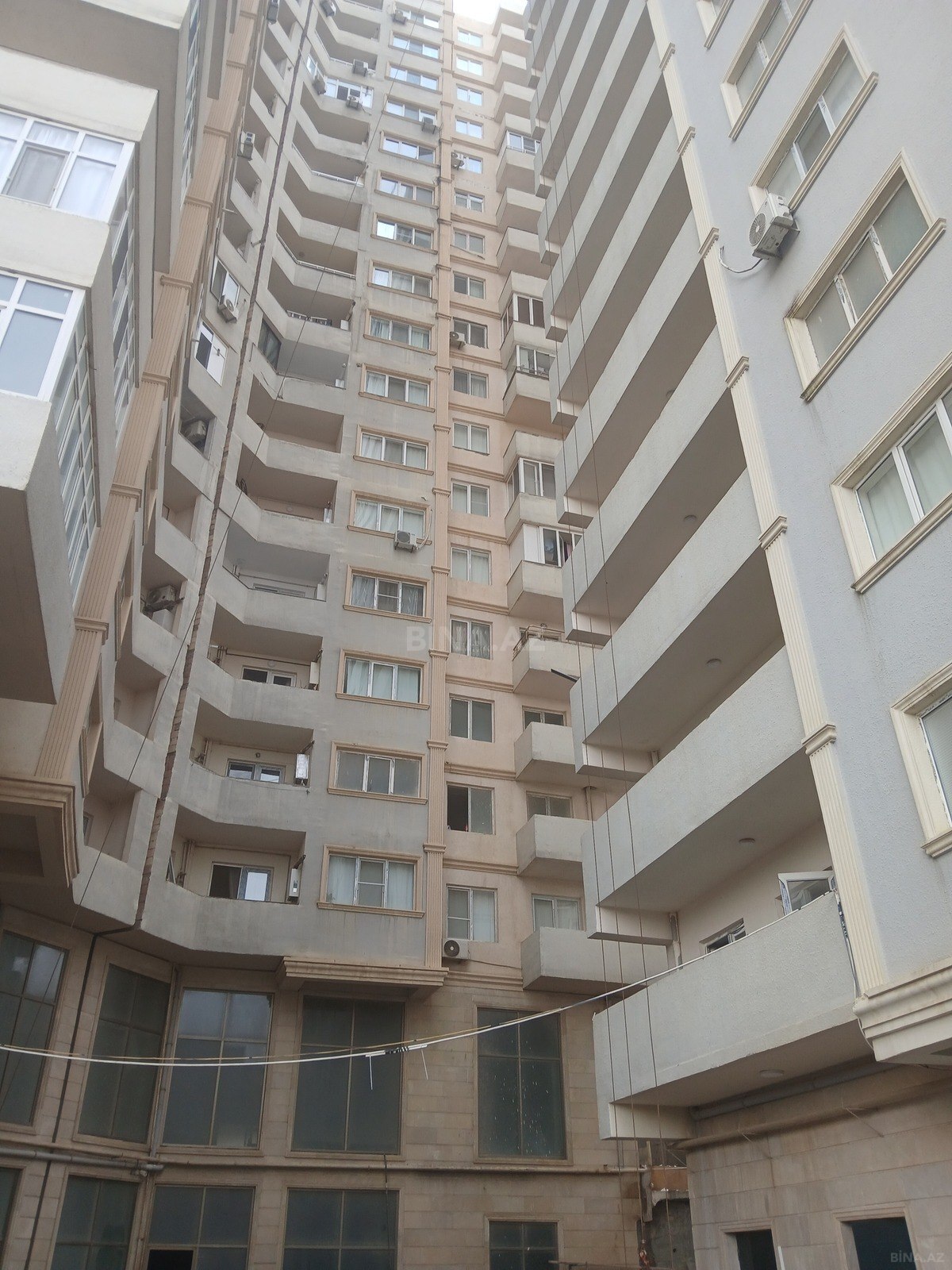 3 otaqlı Yeni tikili, 8-ci kilometr q., Bakı