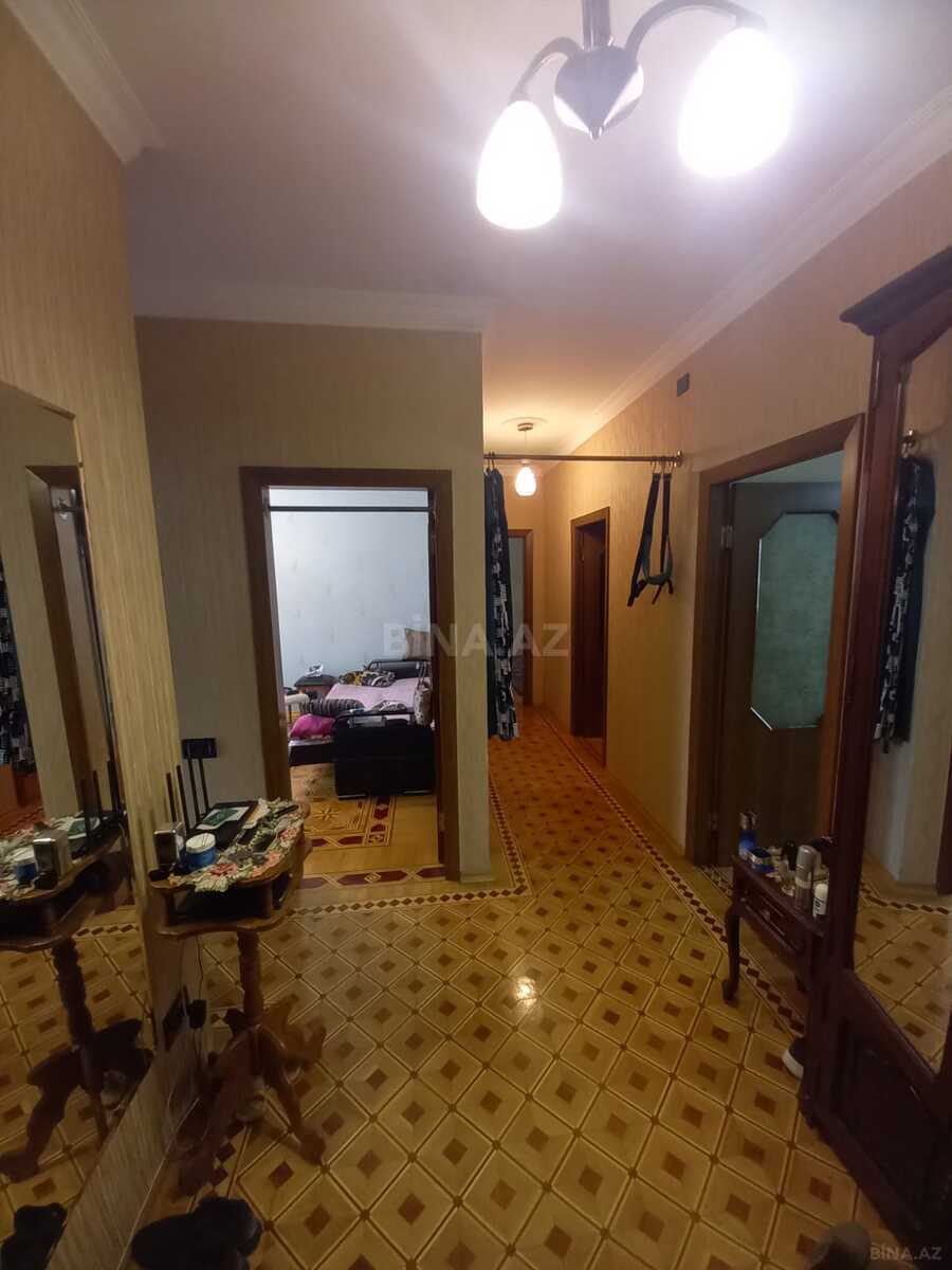 5 otaqlı Köhnə tikili, Binəqədi r., Bakı