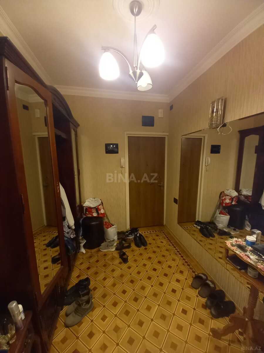 5 otaqlı Köhnə tikili, Binəqədi r., Bakı