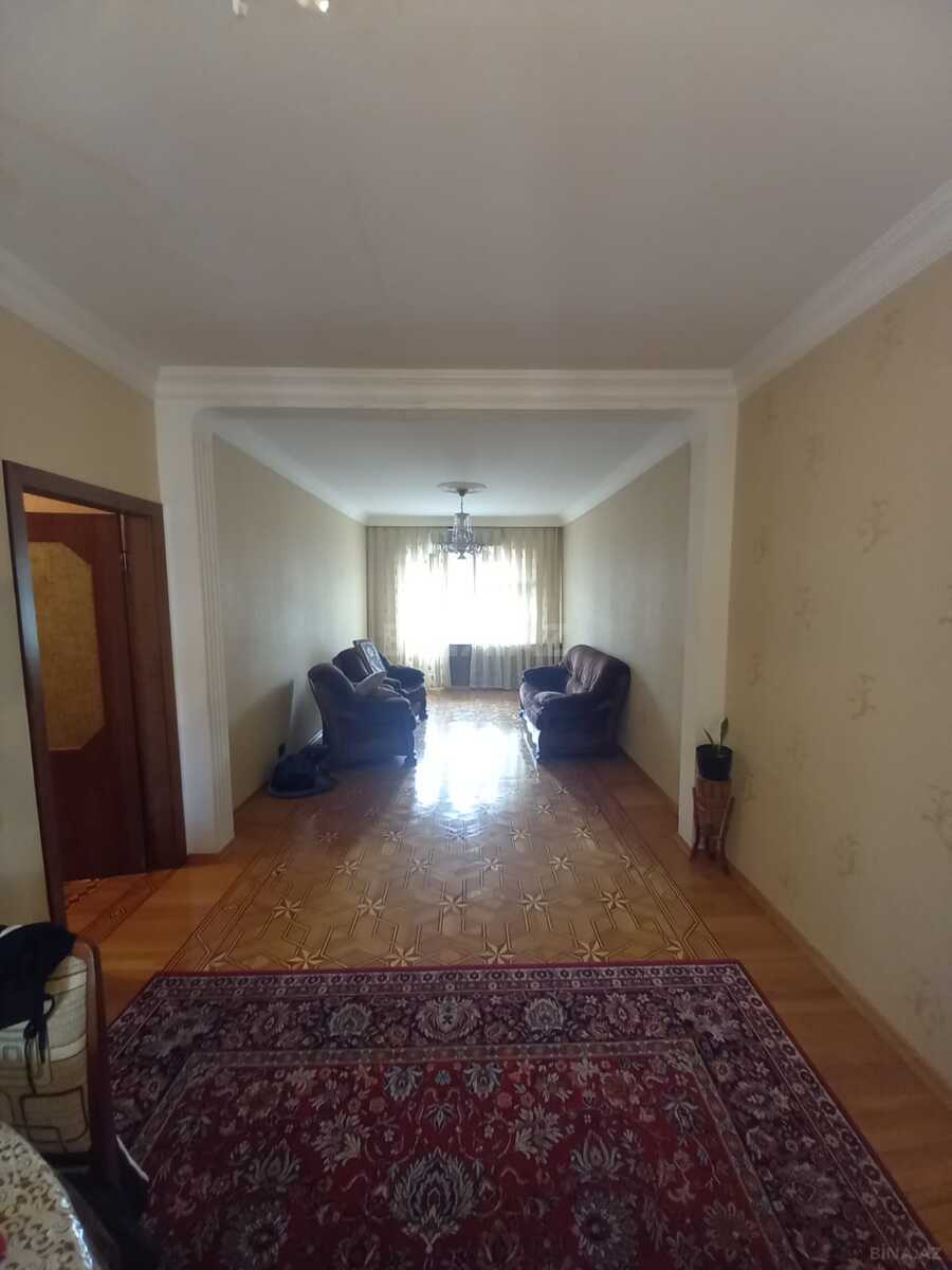 5 otaqlı Köhnə tikili, Binəqədi r., Bakı