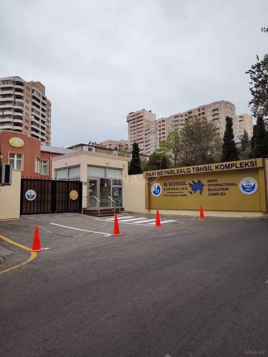 3 otaqlı Köhnə tikili, Elmlər Akademiyası m., Bakı