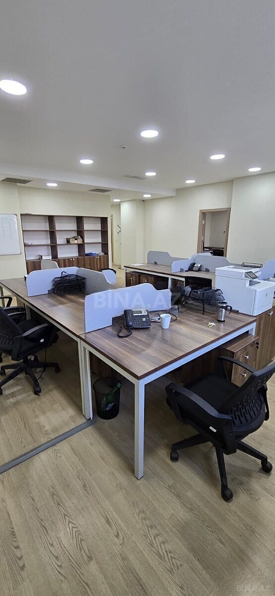 2 otaqlı Ofis, Şah İsmayıl Xətai m., Bakı
