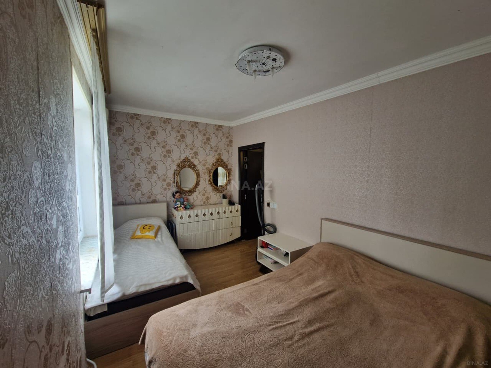 2 otaqlı Köhnə tikili, İnşaatçılar m., Bakı