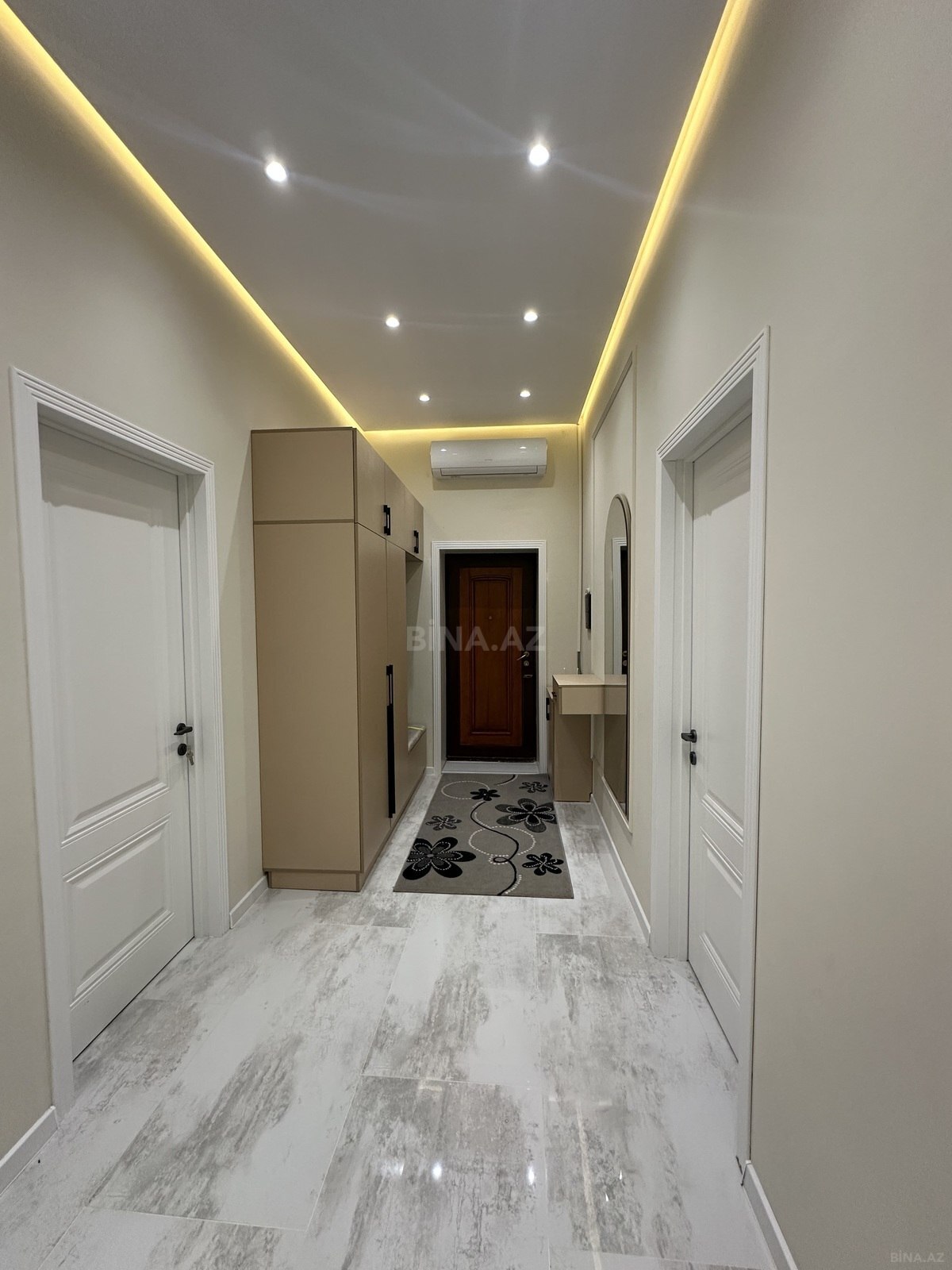 4 otaqlı Həyət evi/Bağ evi, Novxanı q., Bakı