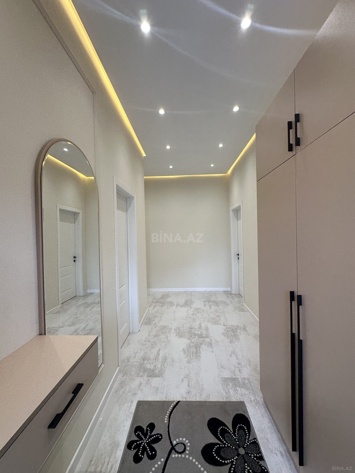 4 otaqlı Həyət evi/Bağ evi, Novxanı q., Bakı