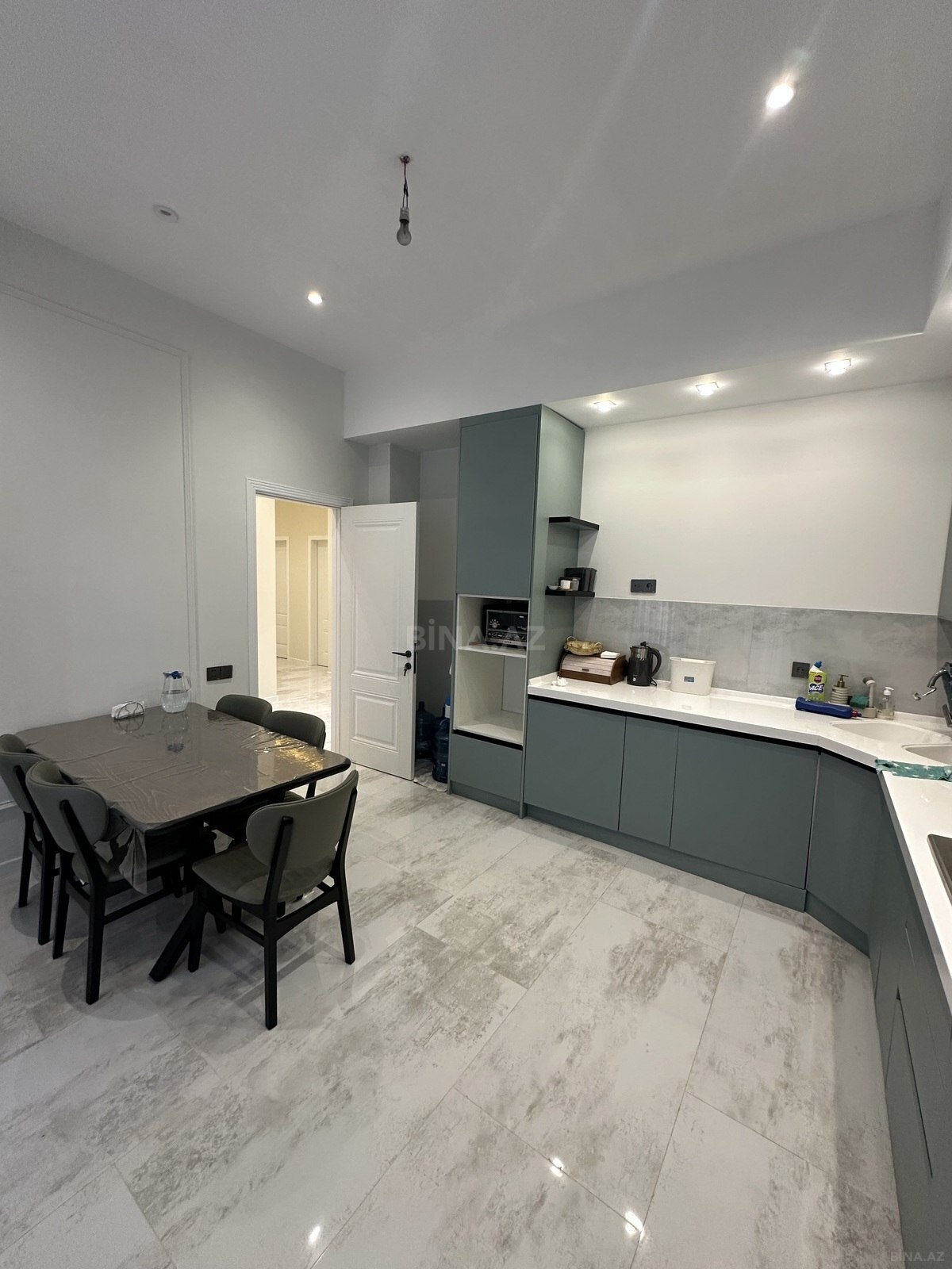 4 otaqlı Həyət evi/Bağ evi, Novxanı q., Bakı