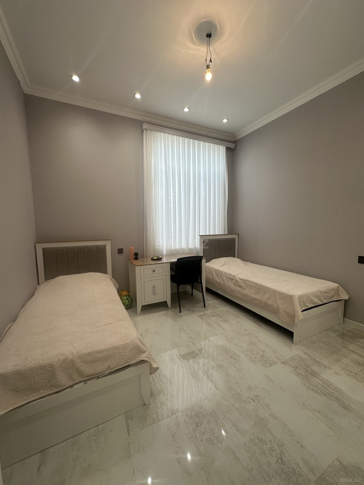 4 otaqlı Həyət evi/Bağ evi, Novxanı q., Bakı