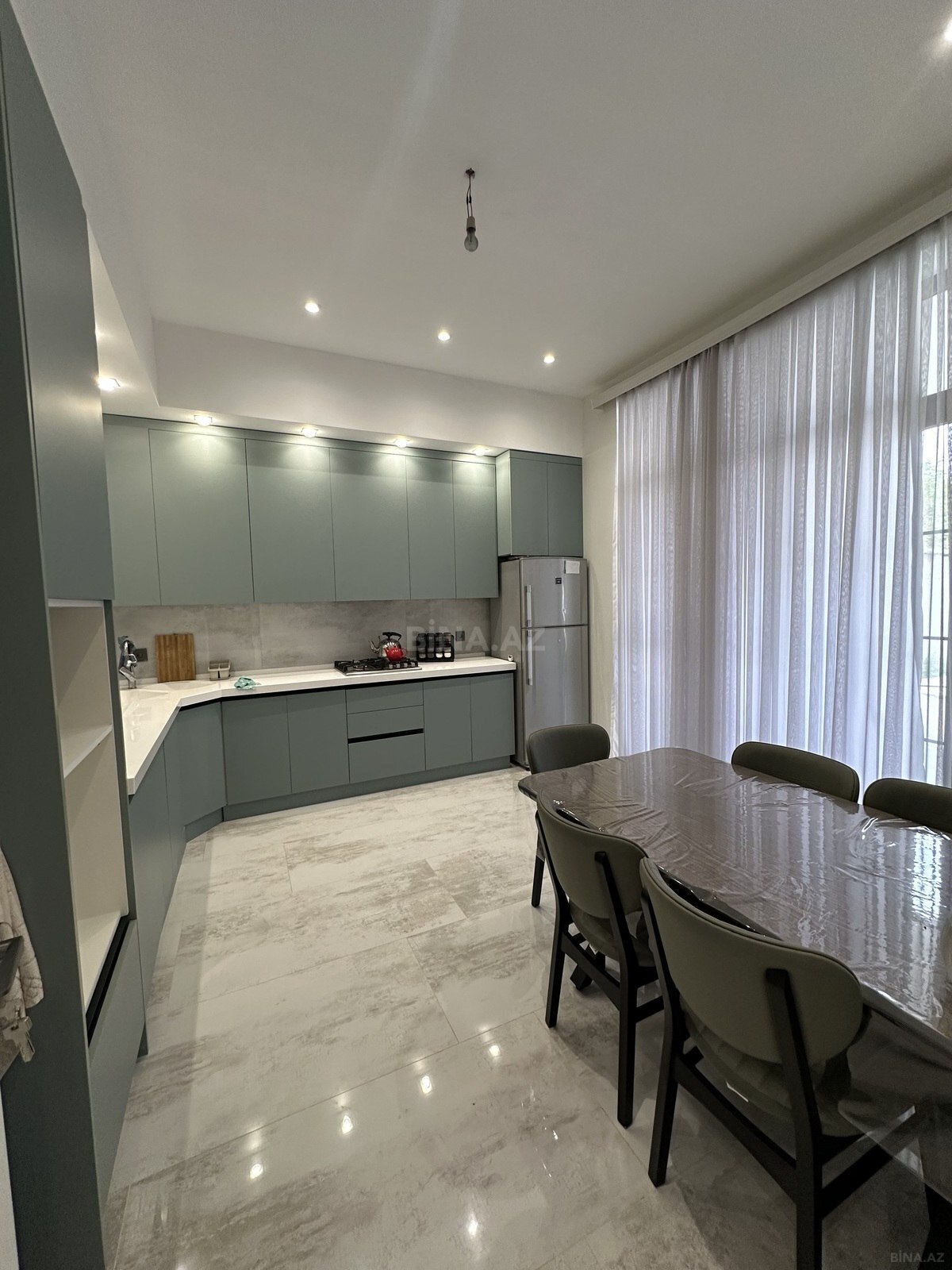 4 otaqlı Həyət evi/Bağ evi, Novxanı q., Bakı