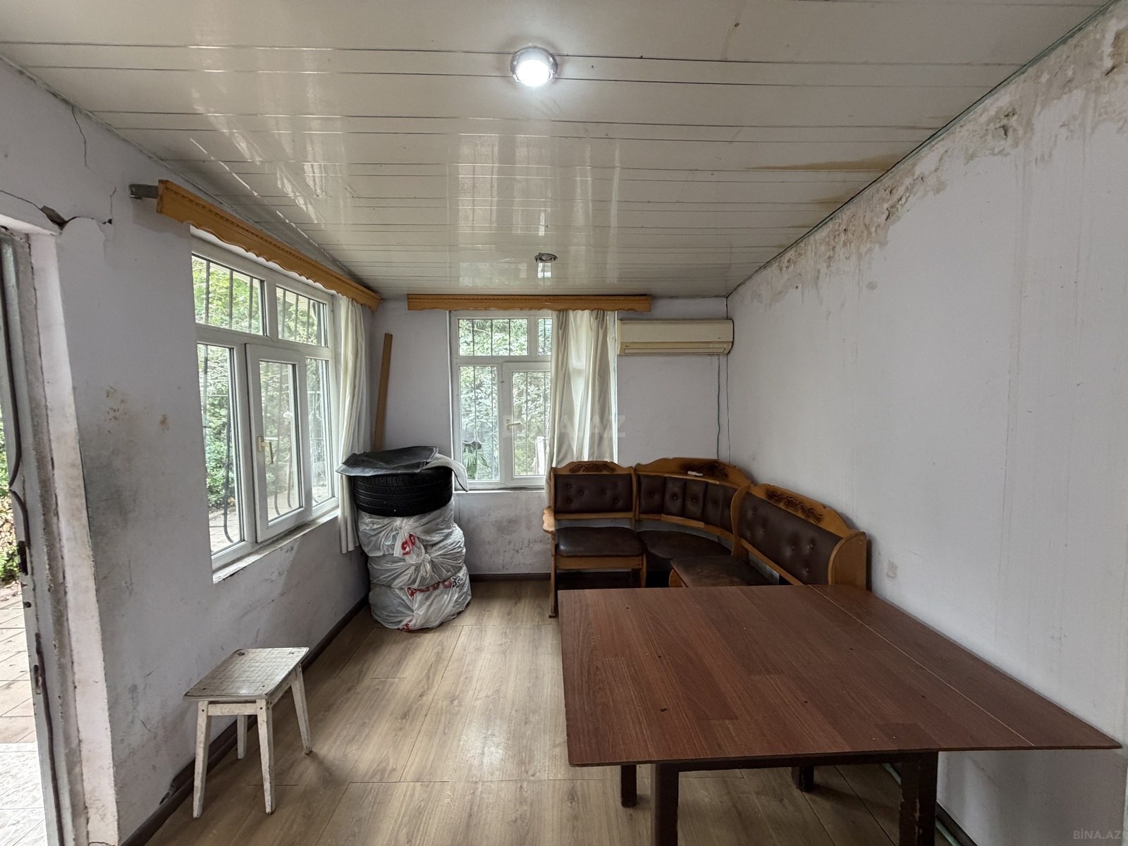 3 otaqlı Köhnə tikili, Neftçilər m., Bakı