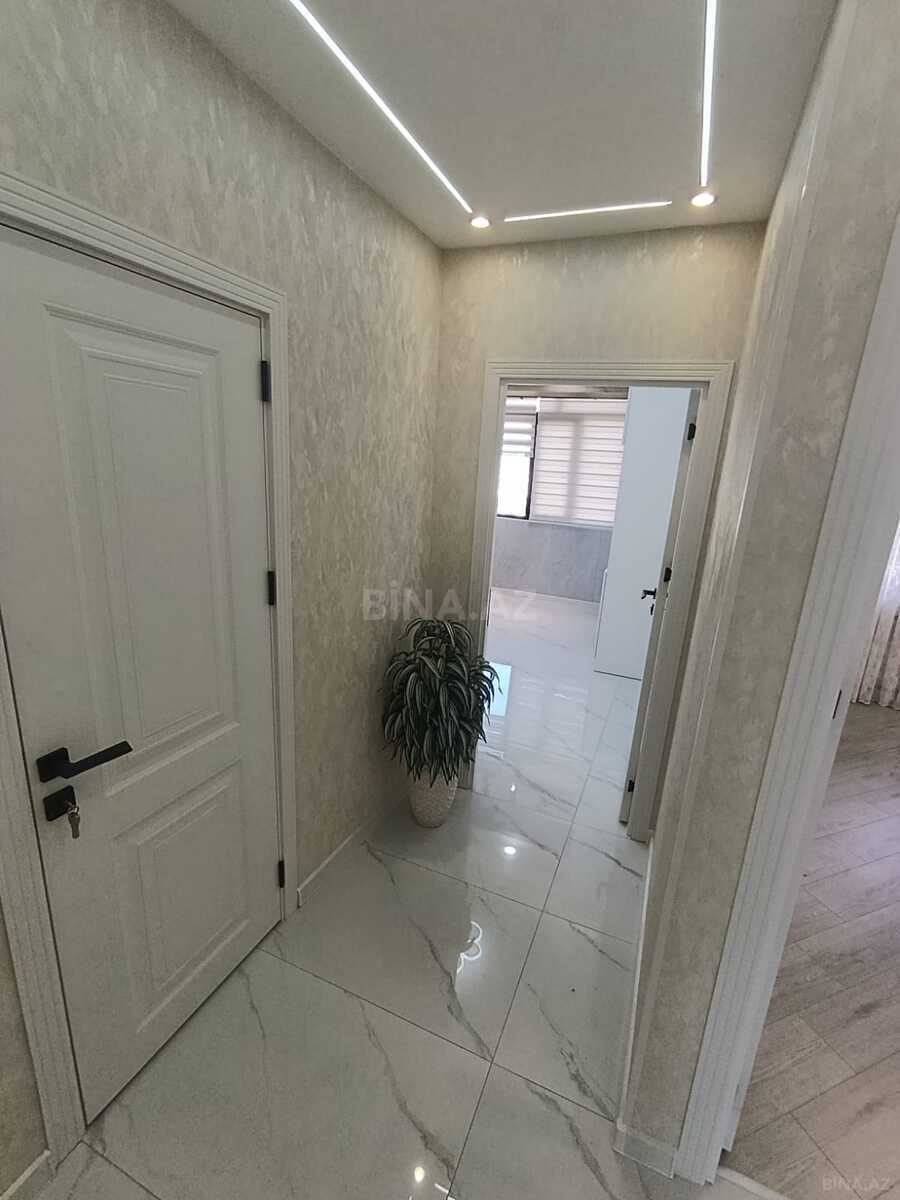 3 otaqlı Köhnə tikili, Xalqlar Dostluğu m., Bakı