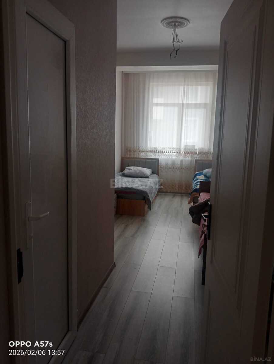 3 otaqlı Yeni tikili, Xırdalan