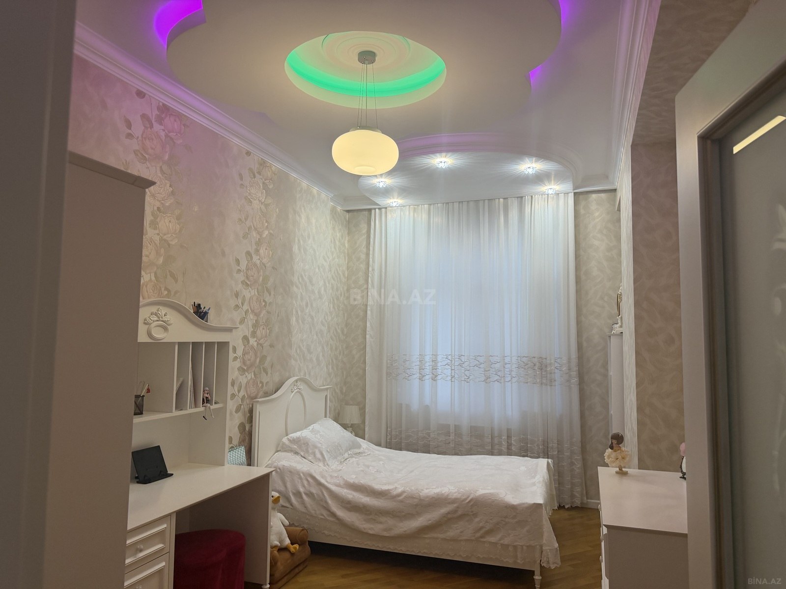 3 otaqlı Yeni tikili, Memar Əcəmi m., Bakı