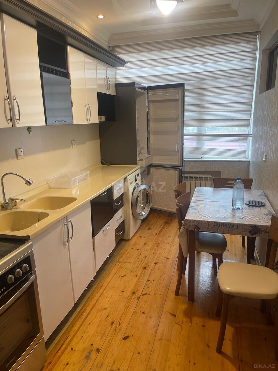 3 otaqlı Yeni tikili, Şah İsmayıl Xətai m., Bakı