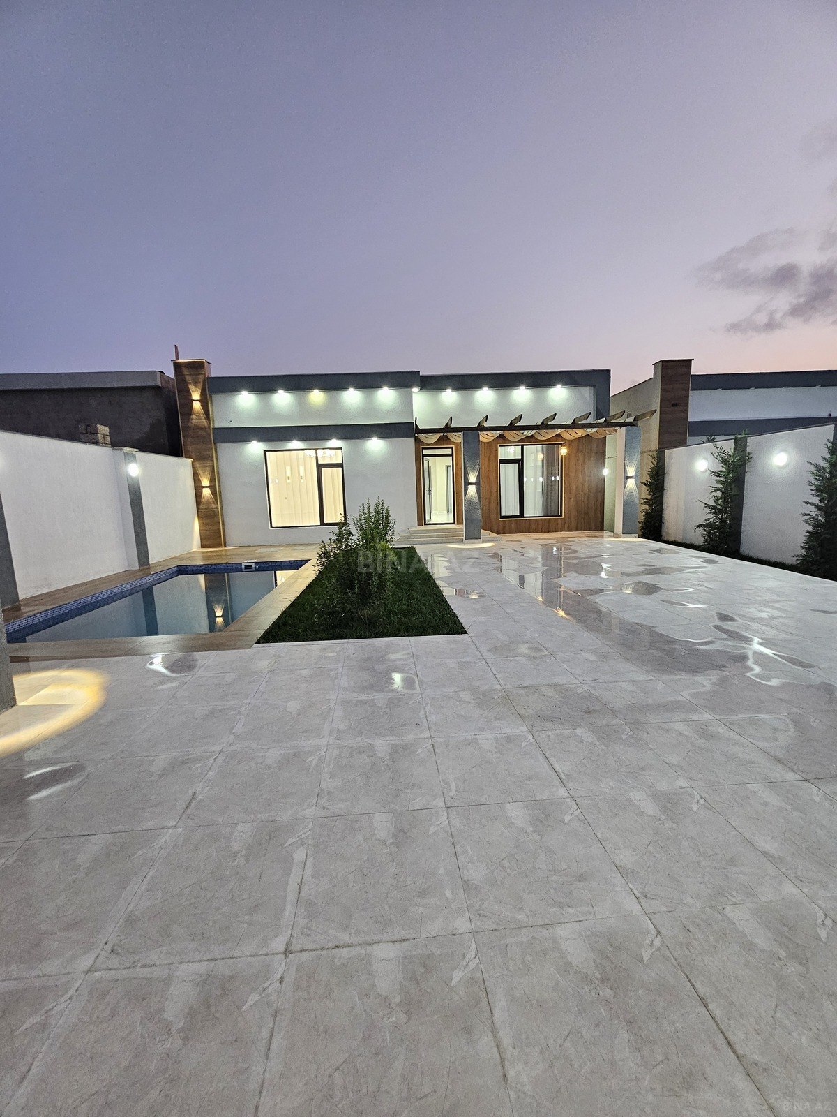 4 otaqlı Həyət evi/Bağ evi, Şüvəlan q., Bakı
