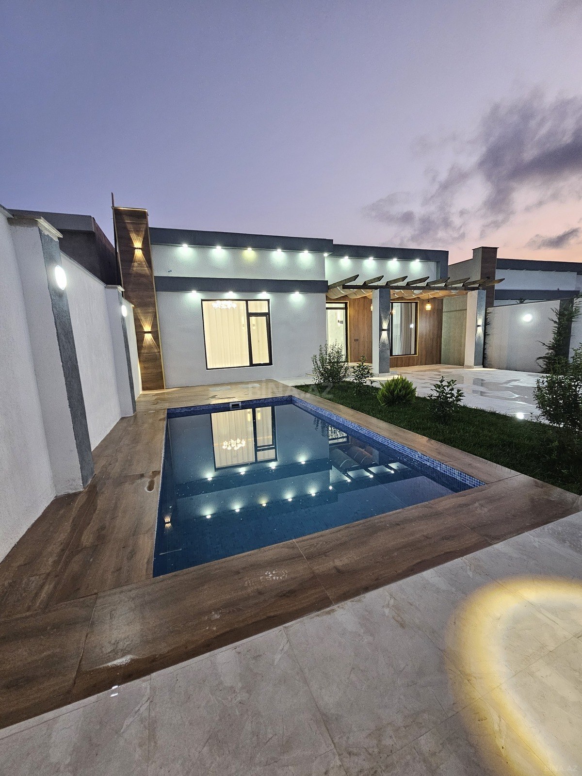 4 otaqlı Həyət evi/Bağ evi, Şüvəlan q., Bakı