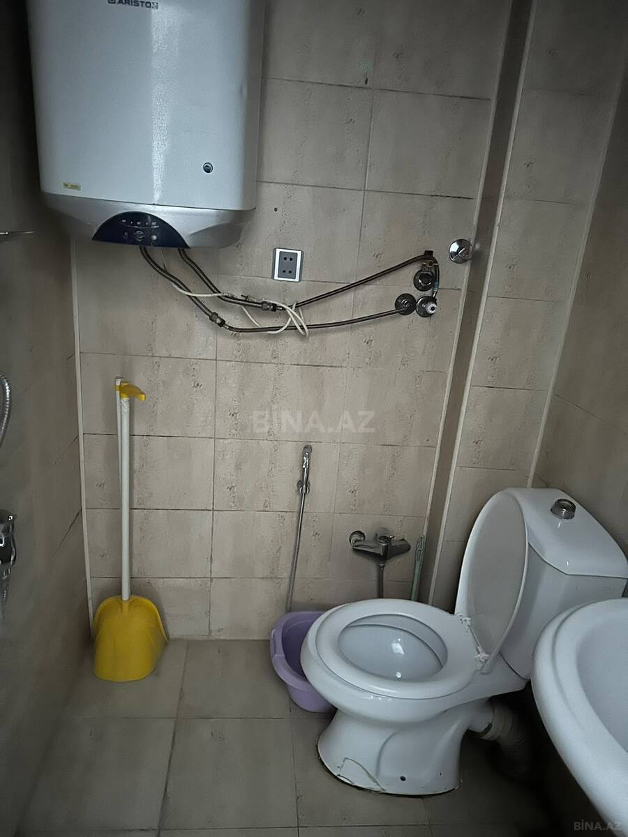 2 otaqlı Köhnə tikili, Elmlər Akademiyası m., Bakı