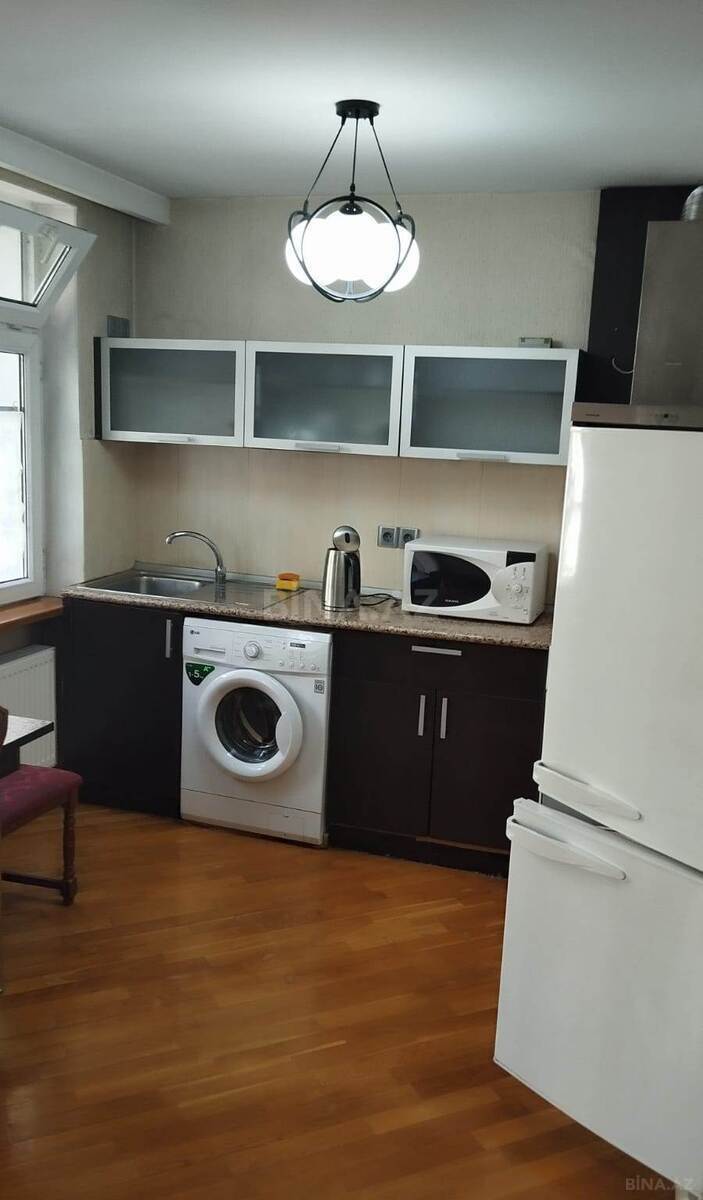 2 otaqlı Köhnə tikili, Sahil m., Bakı