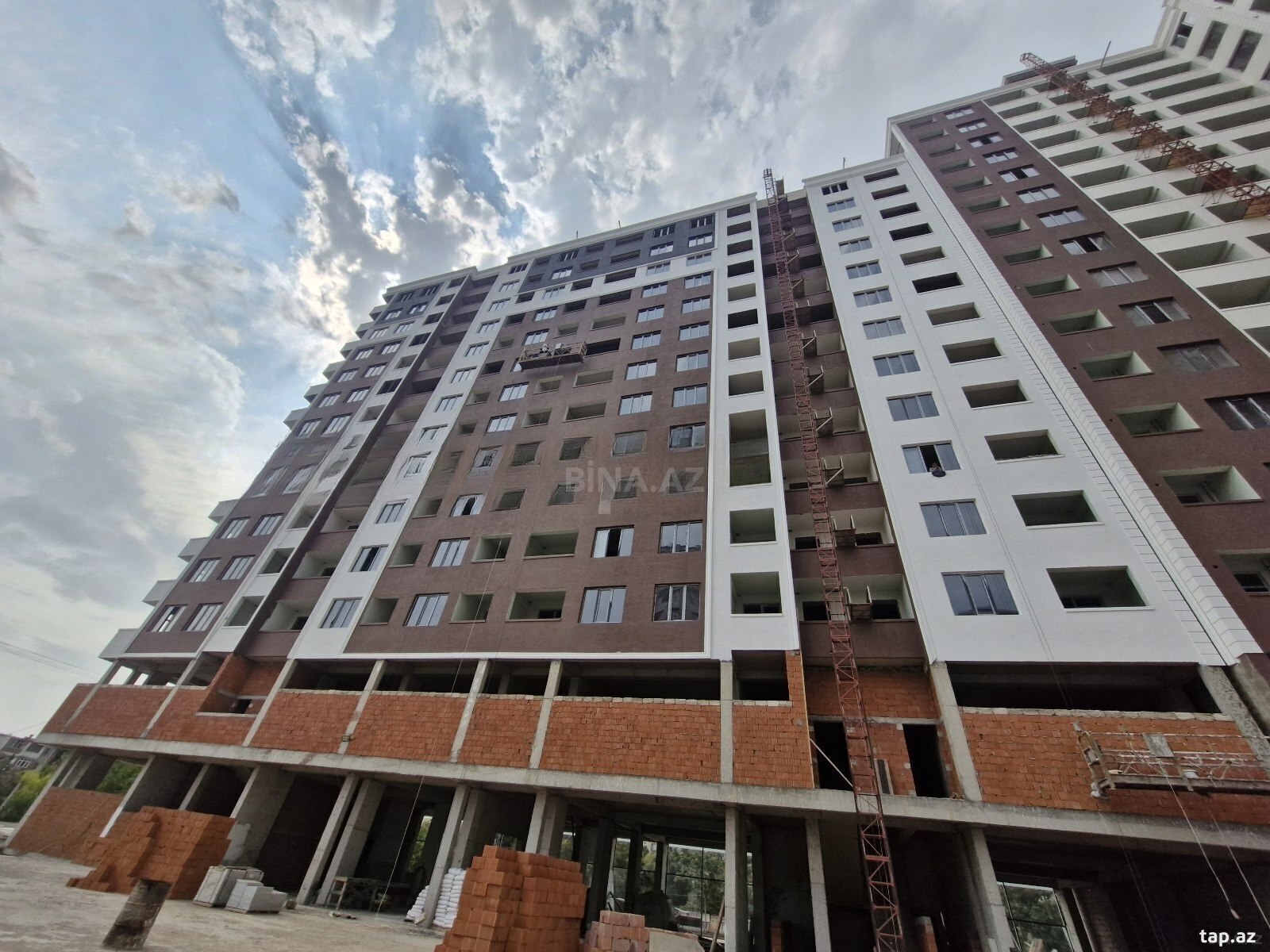 4 otaqlı Yeni tikili, Neftçilər m., Bakı