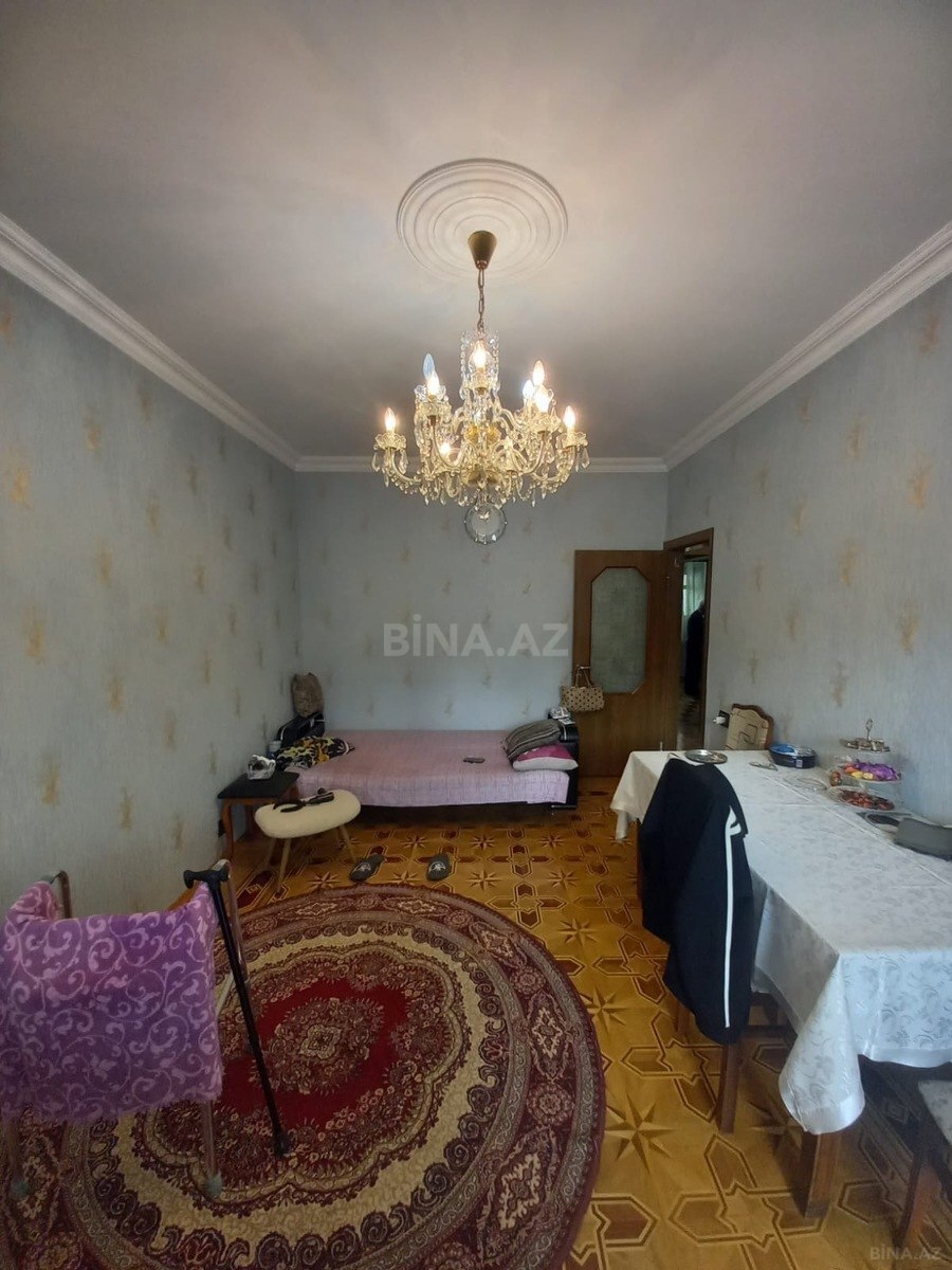 4 otaqlı Köhnə tikili, Binəqədi r., Bakı