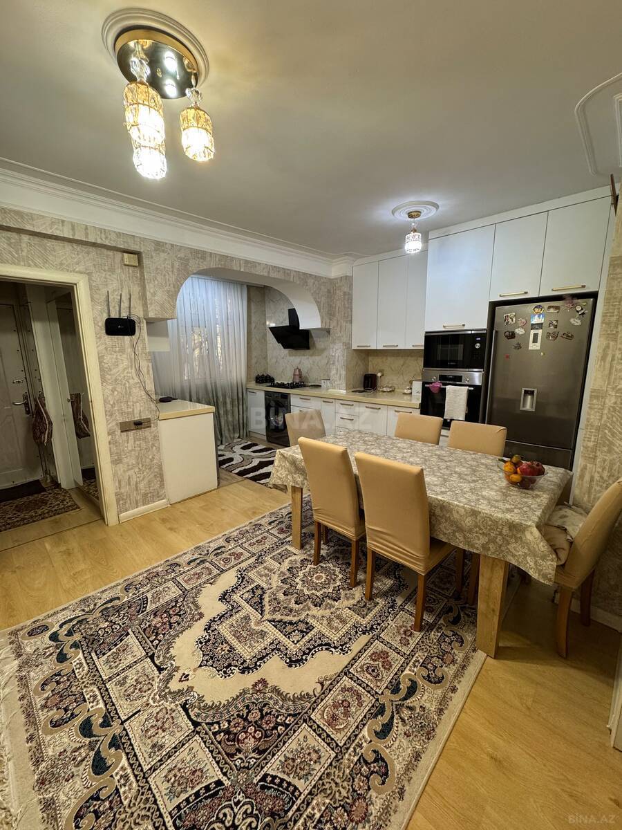 3 otaqlı Köhnə tikili, Gənclik m., Bakı