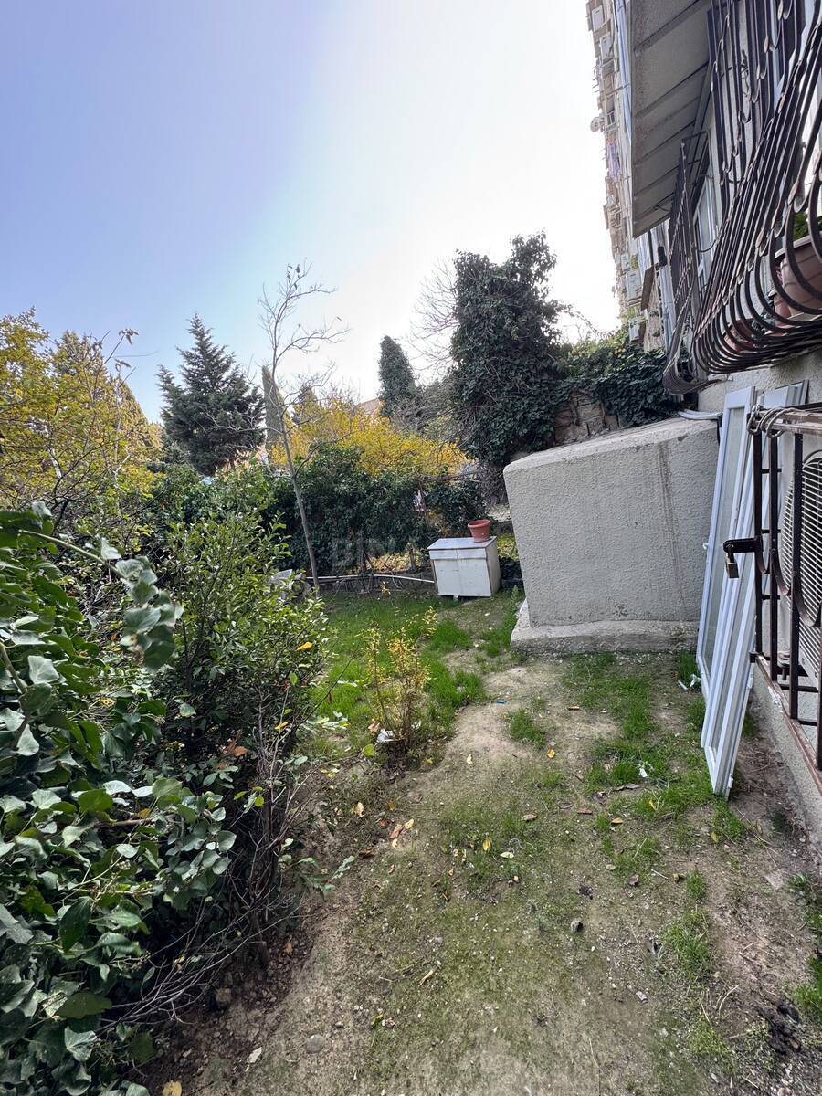 3 otaqlı Köhnə tikili, Gənclik m., Bakı