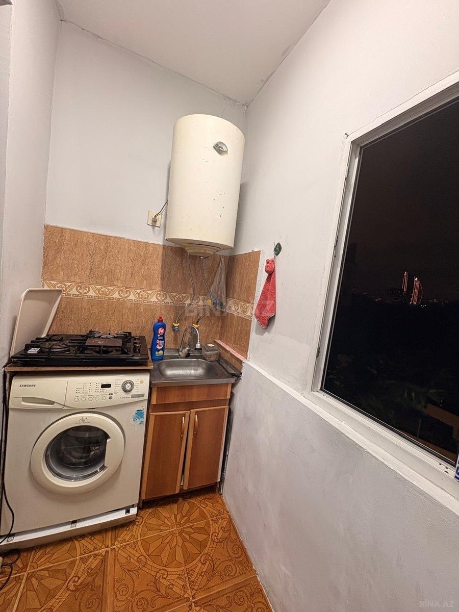1 otaqlı Köhnə tikili, 28 May m., Bakı