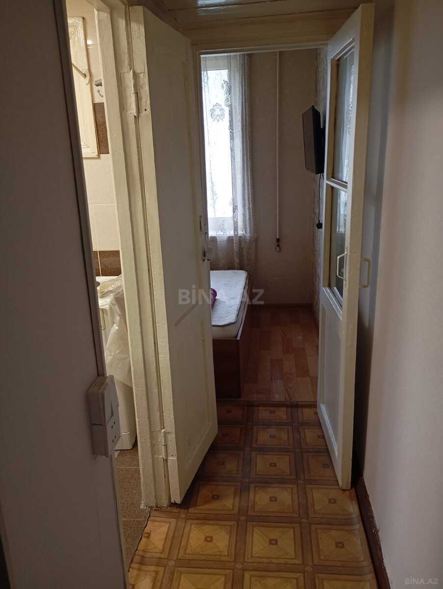 2 otaqlı Köhnə tikili, Şah İsmayıl Xətai m., Bakı