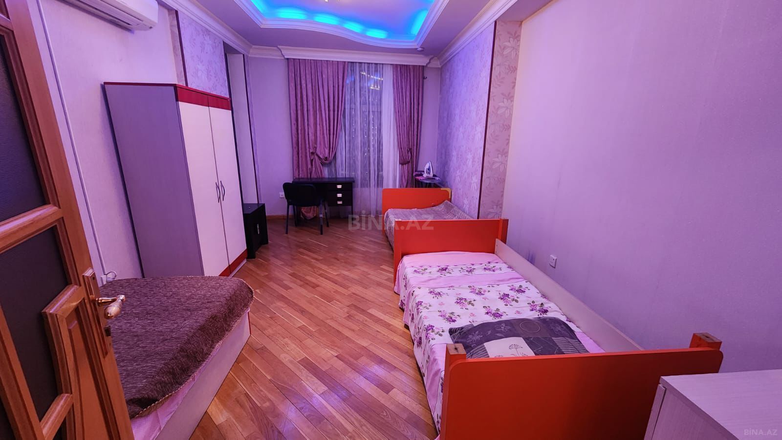 4 otaqlı Yeni tikili, Nizami m., Bakı