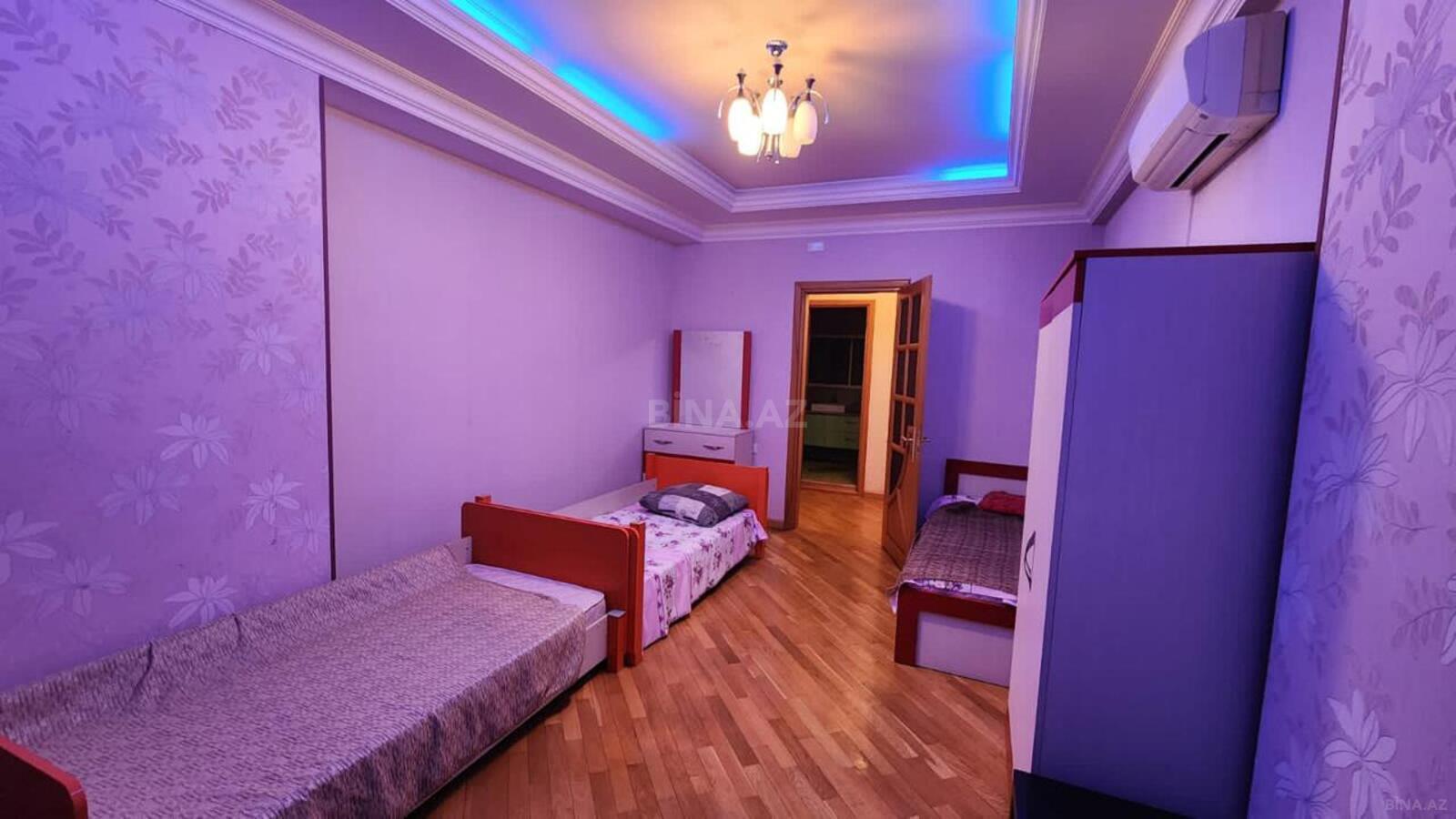 4 otaqlı Yeni tikili, Nizami m., Bakı