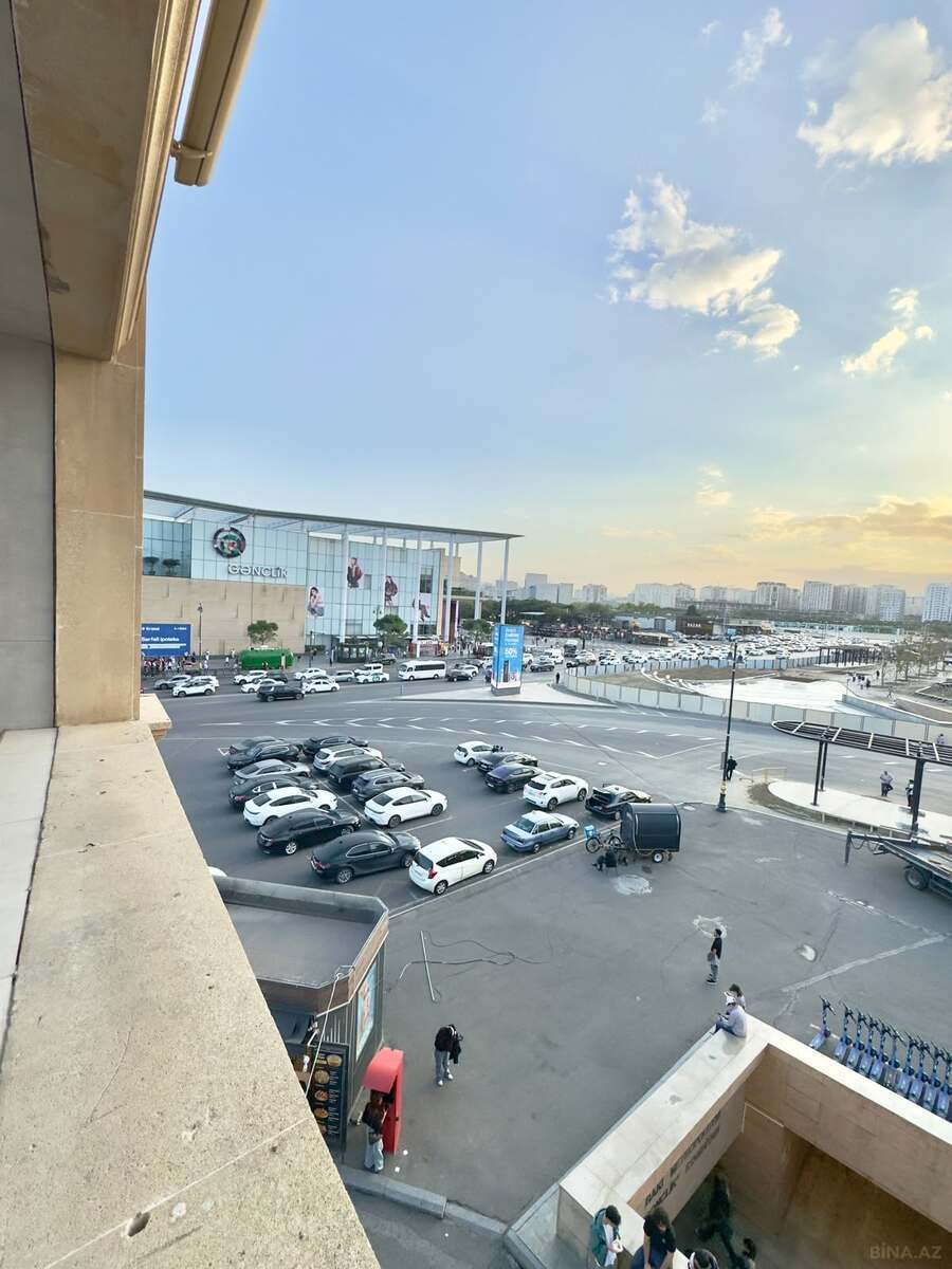 2 otaqlı Köhnə tikili, Gənclik m., Bakı